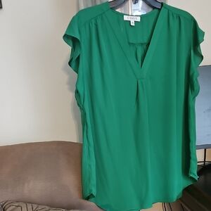 Chaus Women's Green V-Neck Top